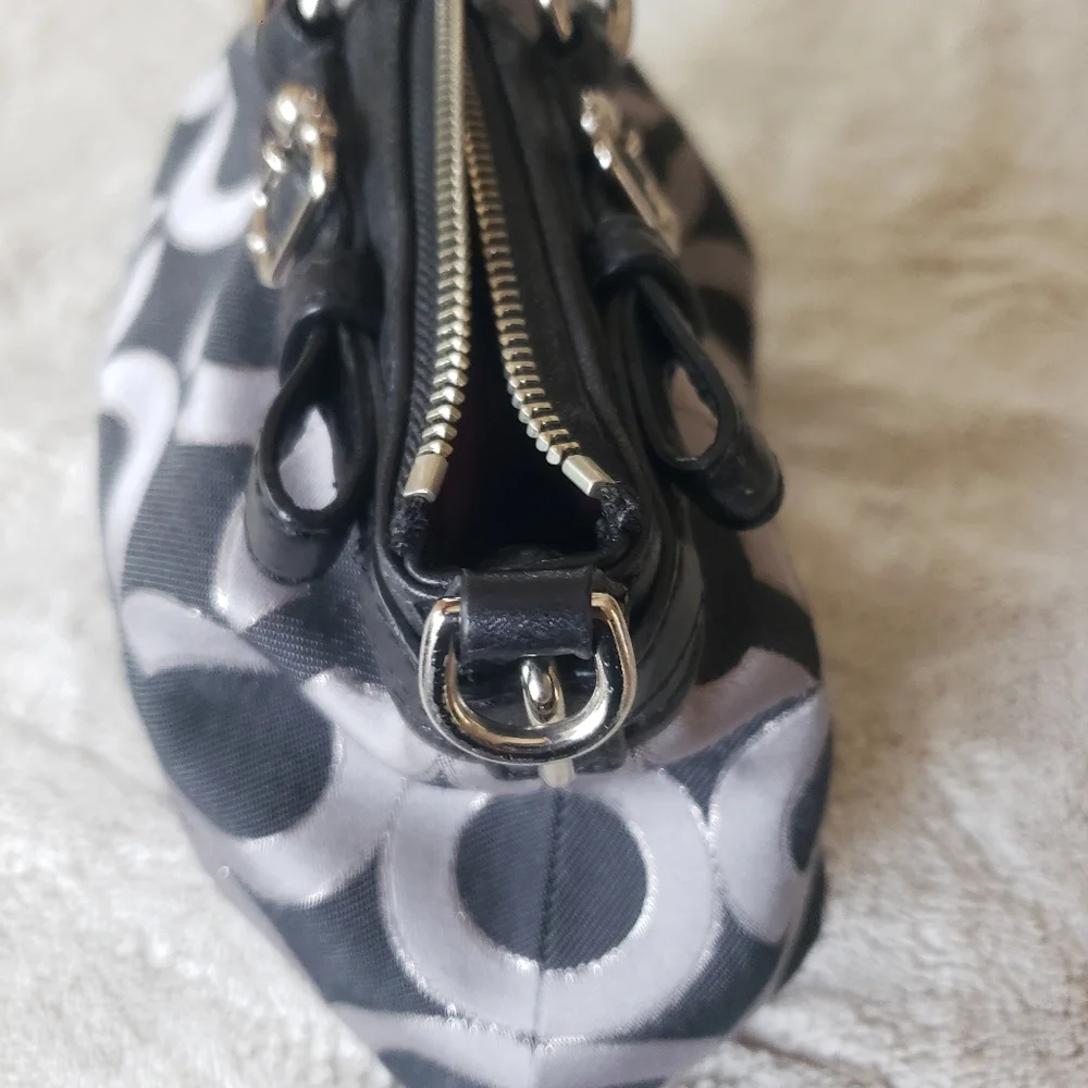 Coach Black and Gray Signature Handbag - Picture 11 of 13